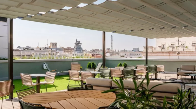 onecowork-recoletos-04-17536982191pT9a-desktop