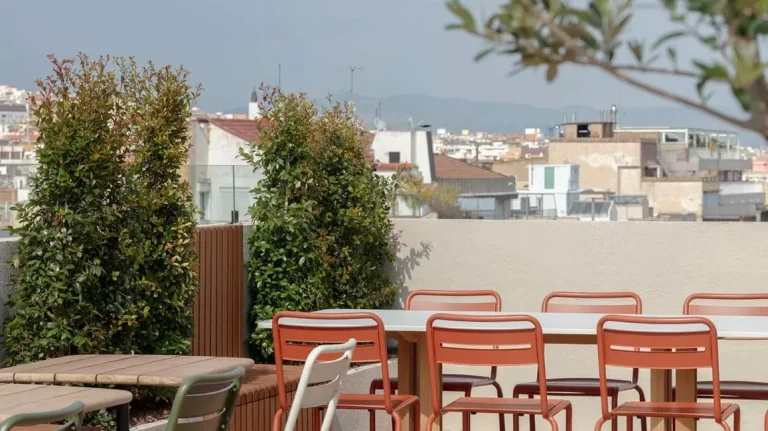 form-image-1753788207gw2Wl-deskt