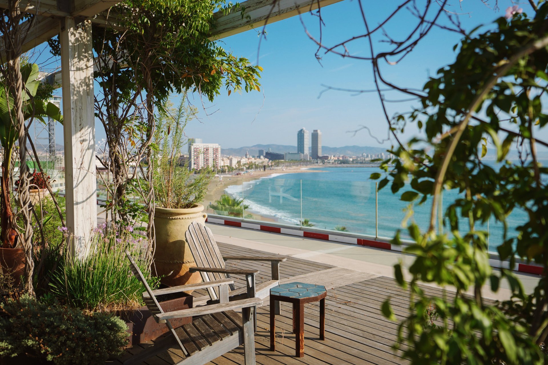 Terraza: oficinas ideales para aprovechar de la primavera